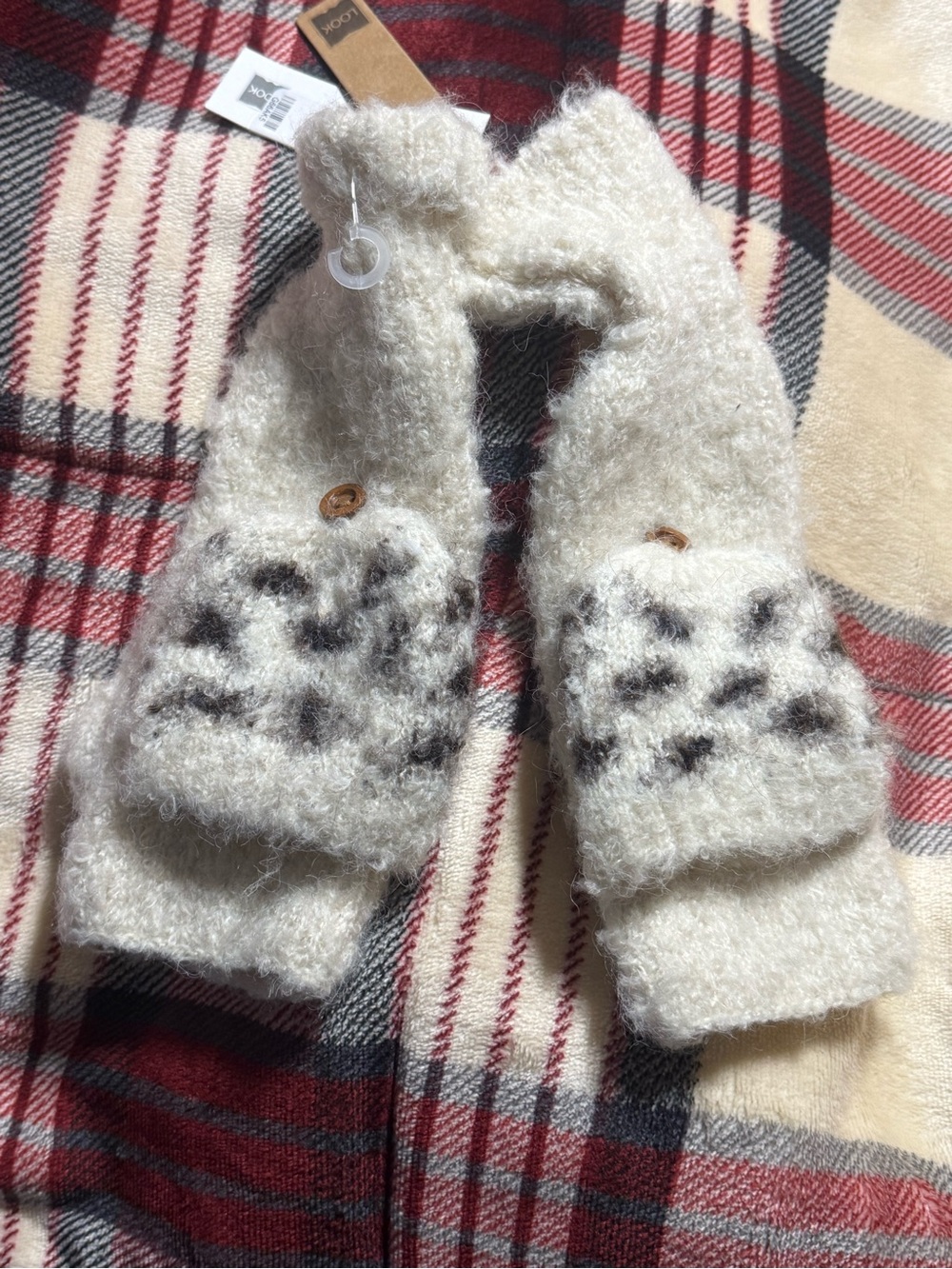 NWT Look by M Flip-Top Boucle Mittens in Cozy Cream w/ Leopard Accent